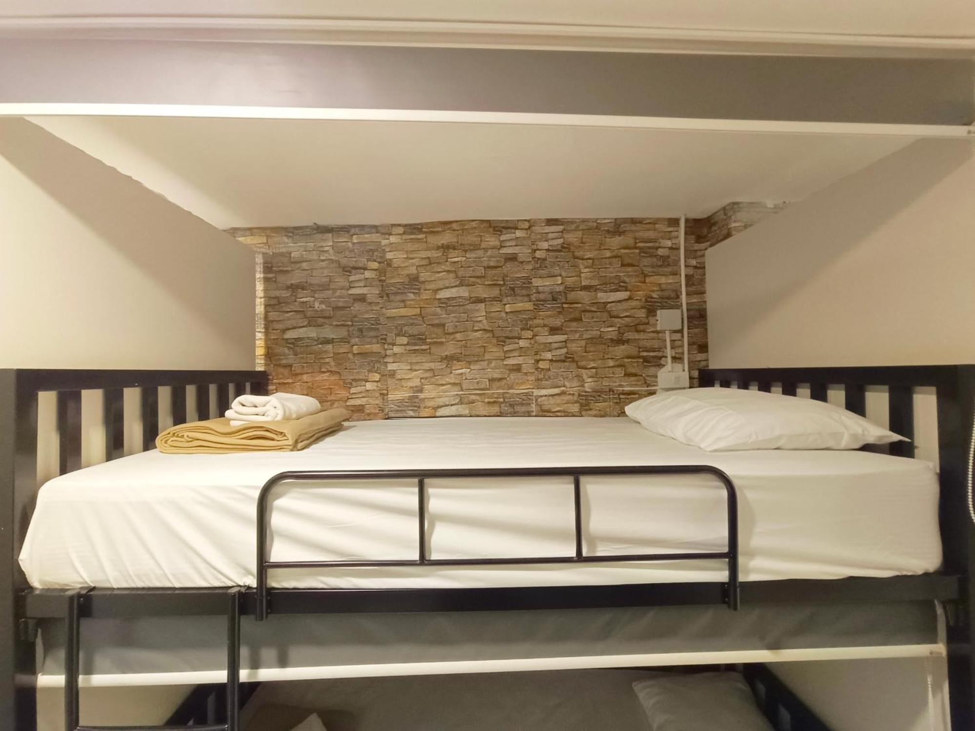 Cozy Rooms Asoke Bangkok Exterior photo